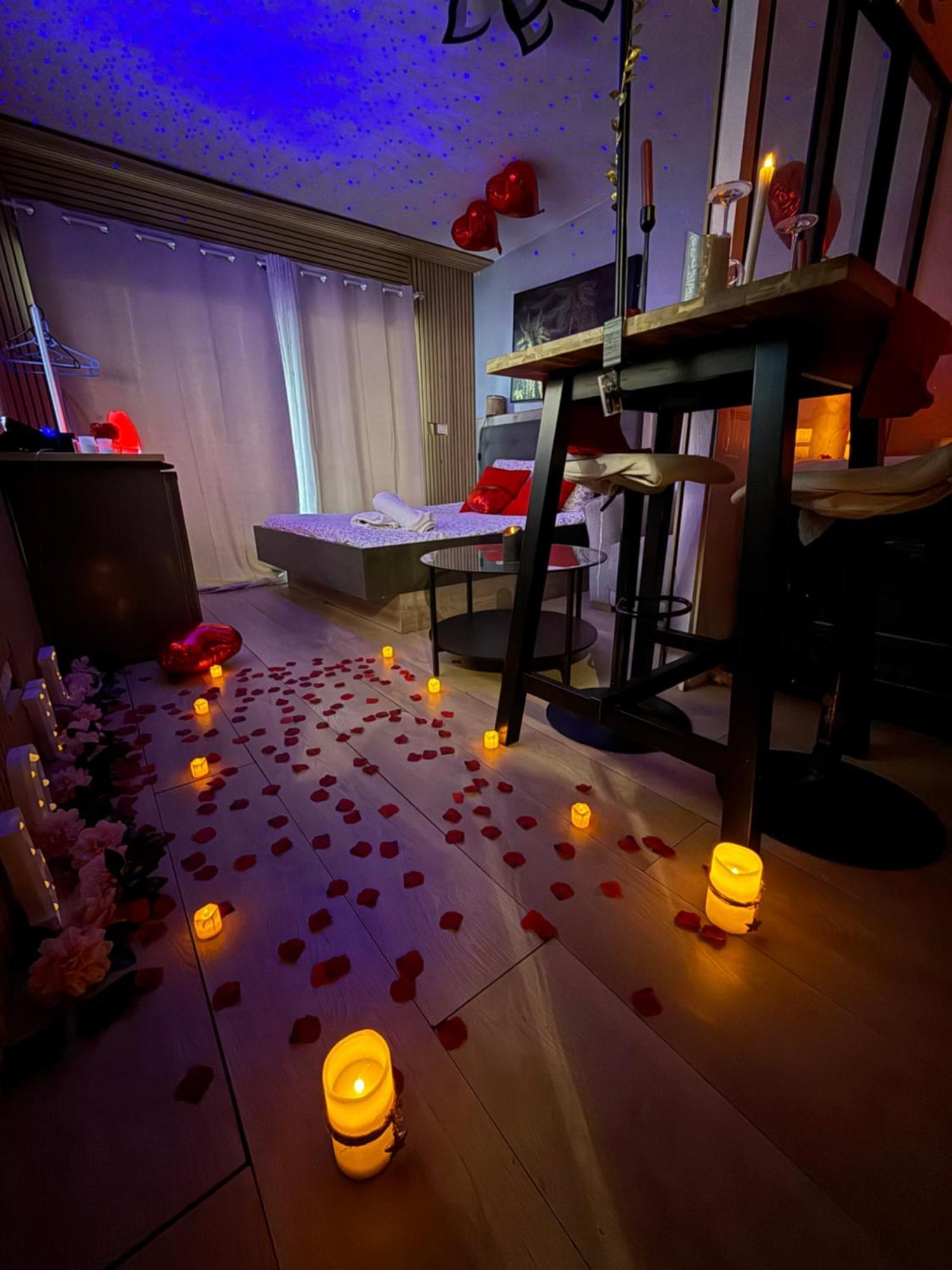 Love Room Nantais Nantes Exterior photo